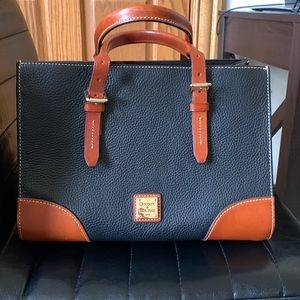 Dooney and bourke black leather bag